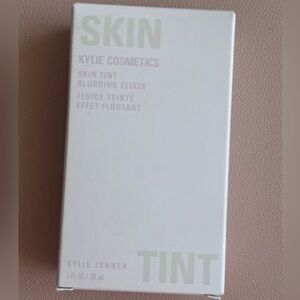 Kylie Cosmetics Skin Tint Blurring Elixir 1N - New, Never Used